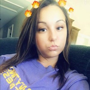 Meet your Posher, Danielle